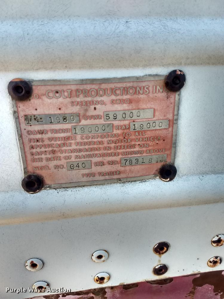 image for item DY9232 1980 Colt G40 double hopper bottom grain trailer