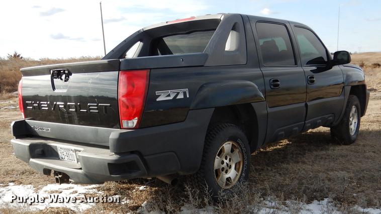 image for item FA9256 2003 Chevrolet Avalanche 1500 Crew Cab pickup truck