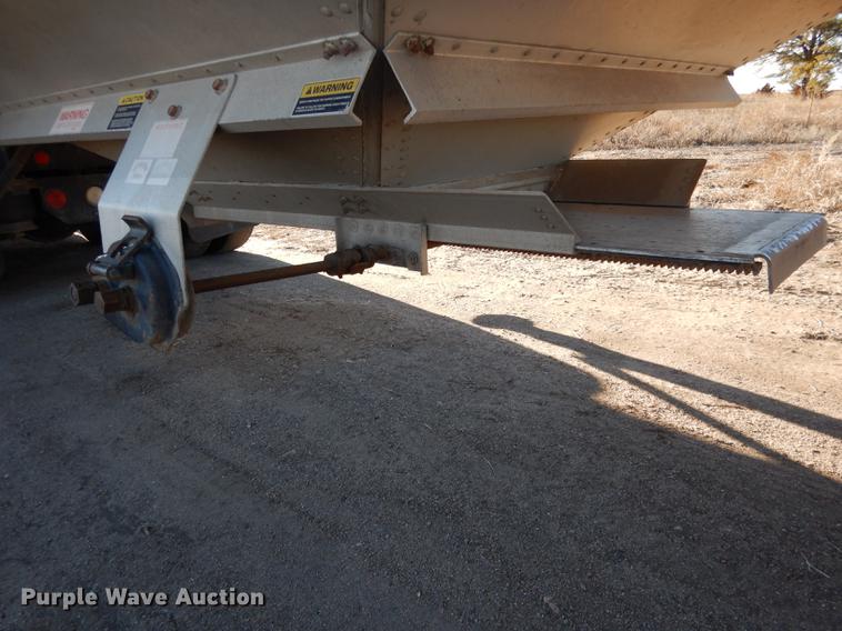 image for item FA9257 2000 Timpte double hopper bottom grain trailer