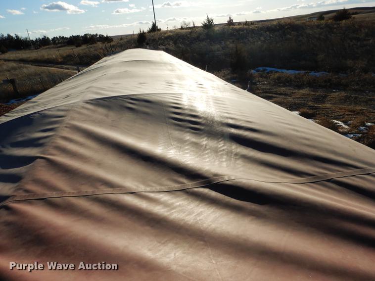 image for item FA9257 2000 Timpte double hopper bottom grain trailer