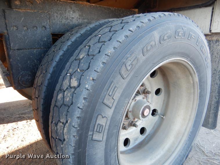 image for item FA9257 2000 Timpte double hopper bottom grain trailer