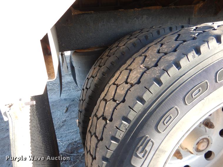 image for item FA9257 2000 Timpte double hopper bottom grain trailer