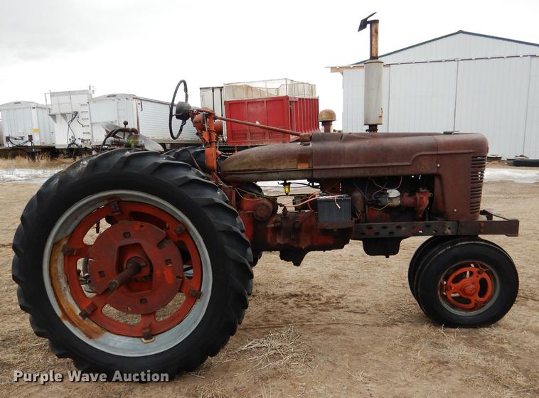 image for item FA9258 Farmall H tractor