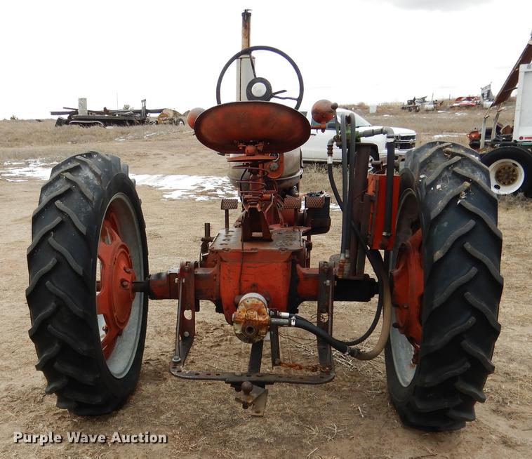 image for item FA9258 Farmall H tractor