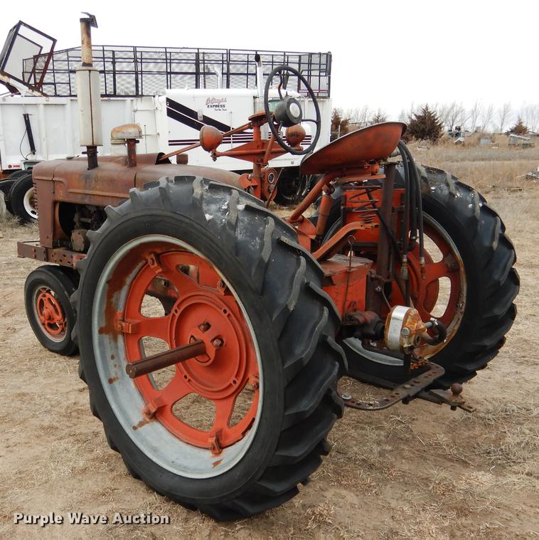 image for item FA9258 Farmall H tractor