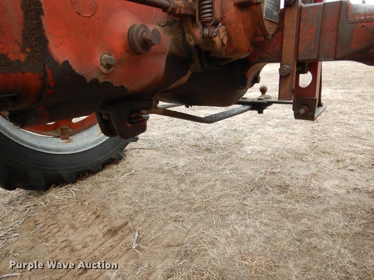 image for item FA9258 Farmall H tractor