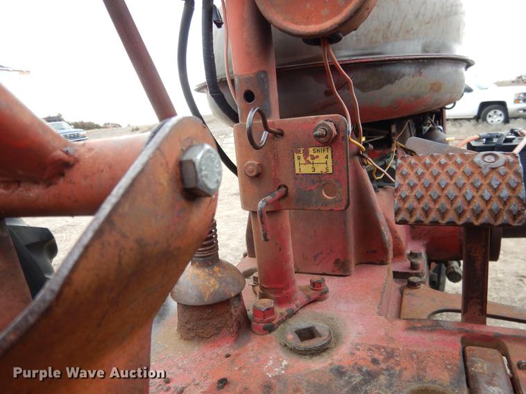 image for item FA9258 Farmall H tractor