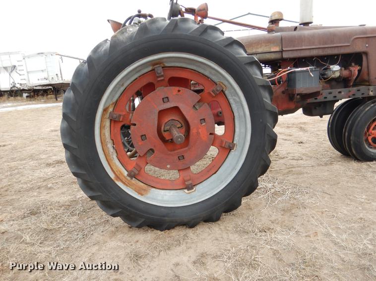 image for item FA9258 Farmall H tractor