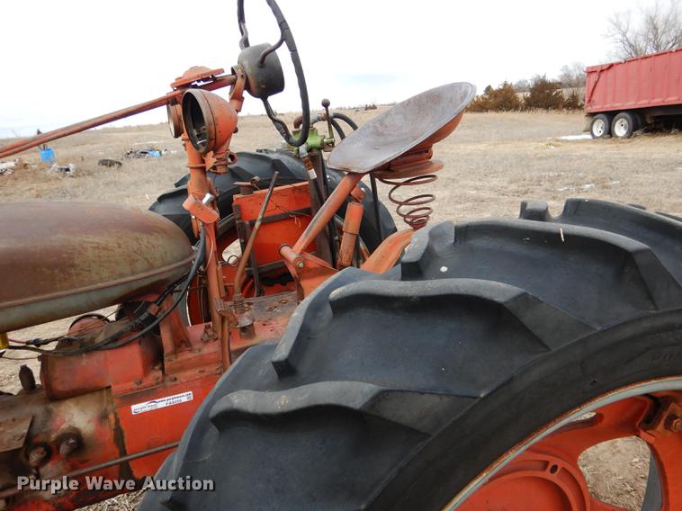 image for item FA9258 Farmall H tractor