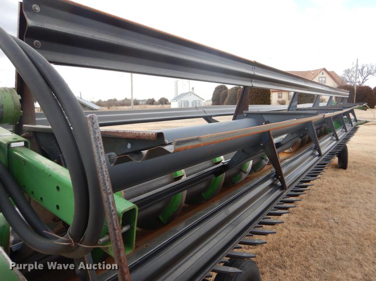 image for item FH9015 1990 John Deere 930 rigid head and trailer