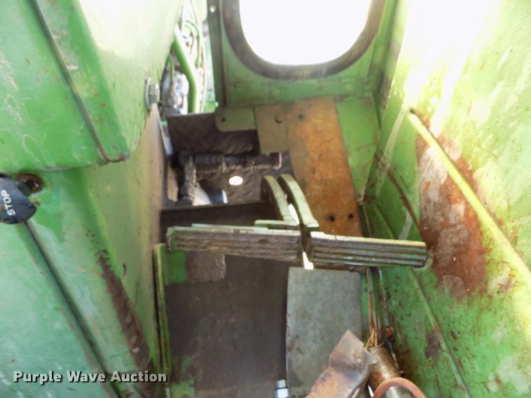 image for item FH9029 1963 John Deere 4010 tractor