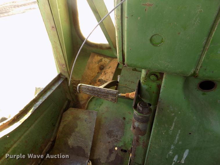 image for item FH9029 1963 John Deere 4010 tractor