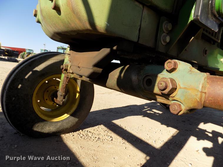 image for item FH9029 1963 John Deere 4010 tractor