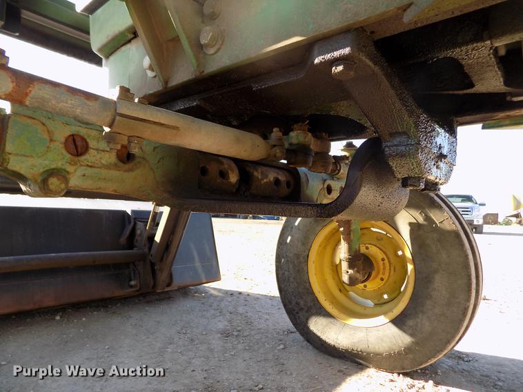 image for item FH9029 1963 John Deere 4010 tractor