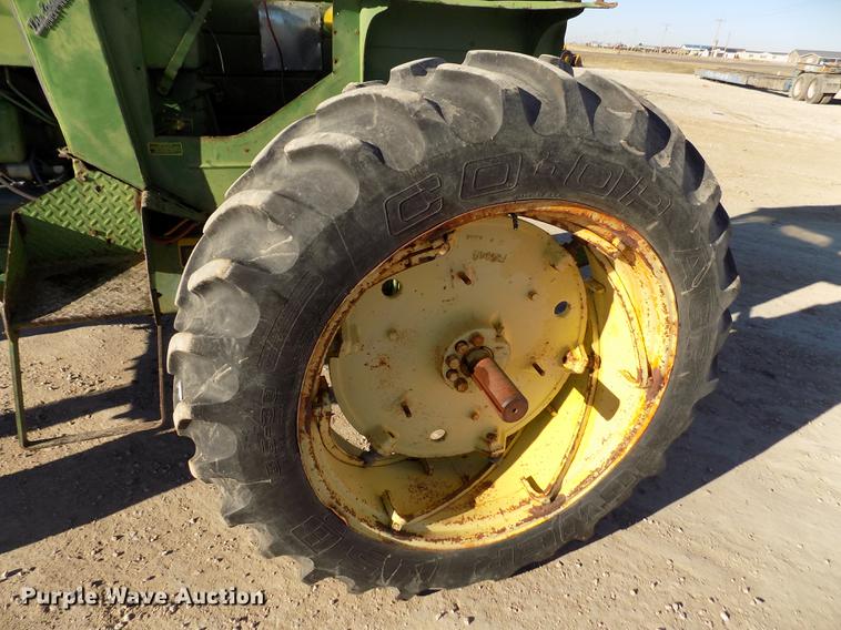 image for item FH9029 1963 John Deere 4010 tractor