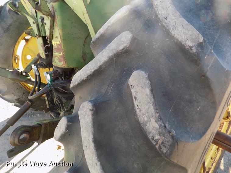 image for item FH9029 1963 John Deere 4010 tractor