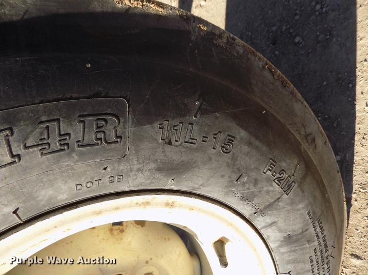 image for item FH9029 1963 John Deere 4010 tractor