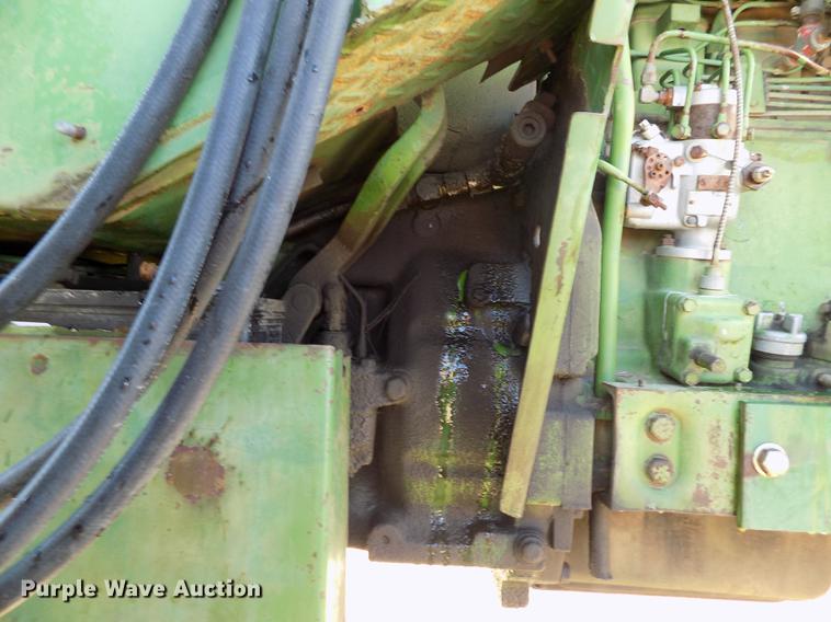 image for item FH9029 1963 John Deere 4010 tractor