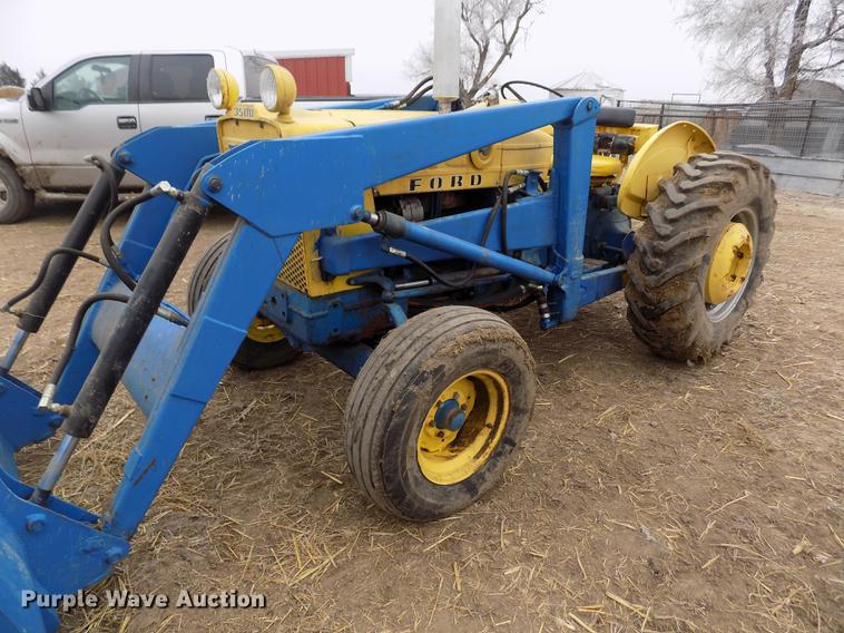 image for item FH9034 Ford 3500 tractor