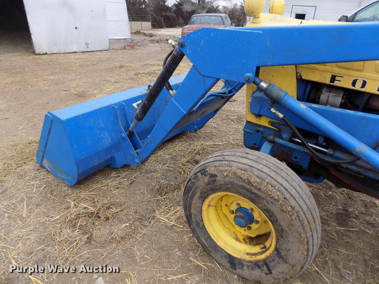 image for item FH9034 Ford 3500 tractor
