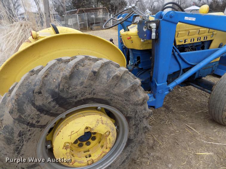 image for item FH9034 Ford 3500 tractor