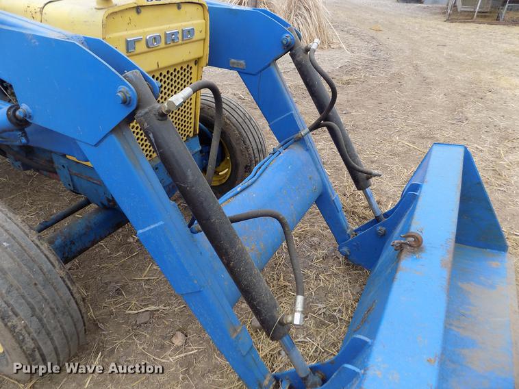 image for item FH9034 Ford 3500 tractor