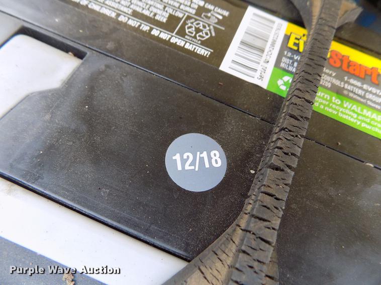 image for item FH9034 Ford 3500 tractor