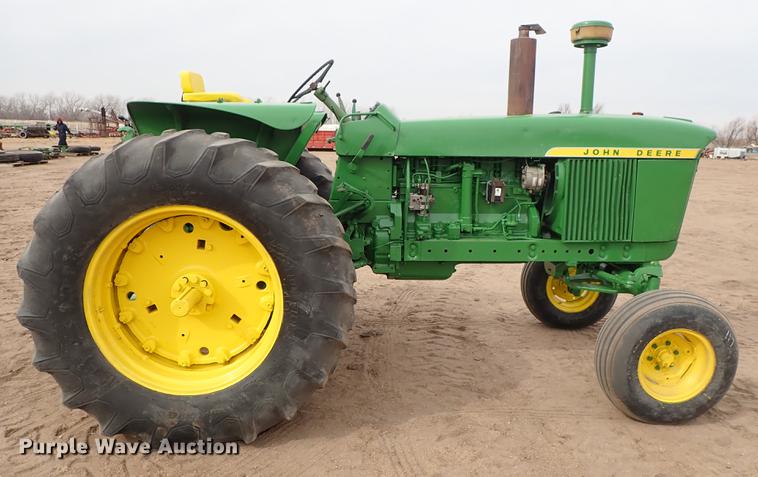 image for item FL9500 John Deere 4020 tractor