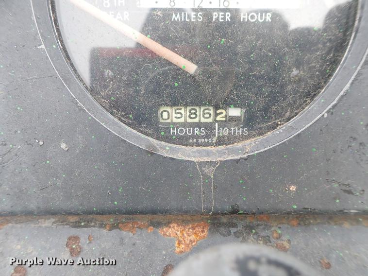 image for item FL9500 John Deere 4020 tractor