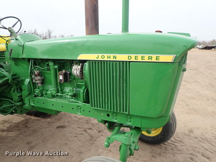 image for item FL9500 John Deere 4020 tractor