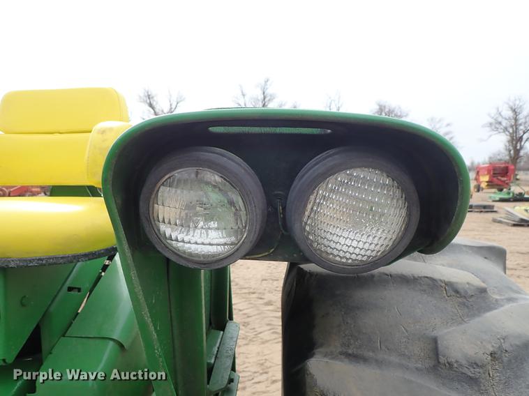 image for item FL9500 John Deere 4020 tractor