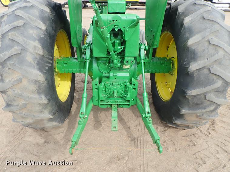 image for item FL9500 John Deere 4020 tractor