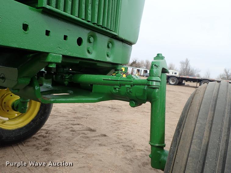 image for item FL9500 John Deere 4020 tractor