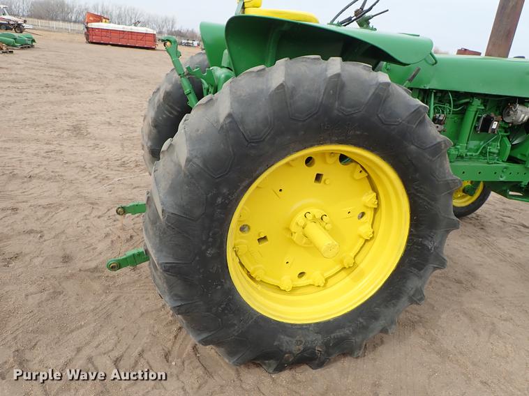 image for item FL9500 John Deere 4020 tractor