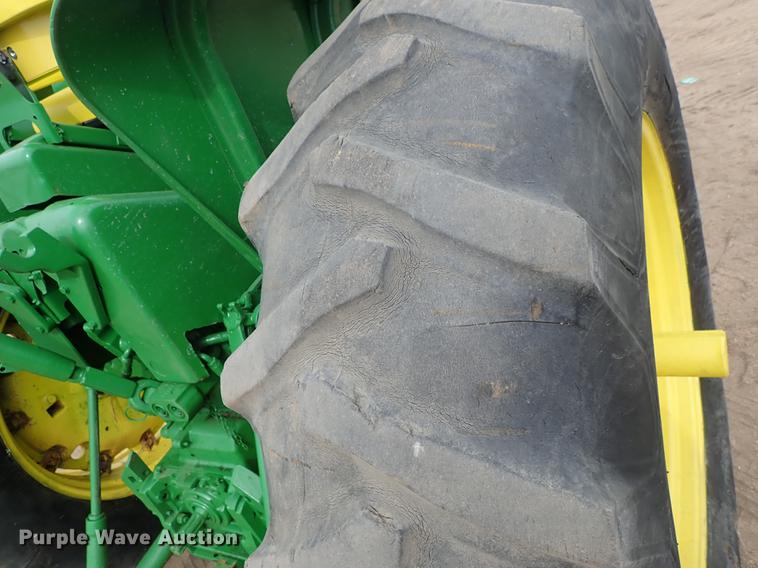 image for item FL9500 John Deere 4020 tractor
