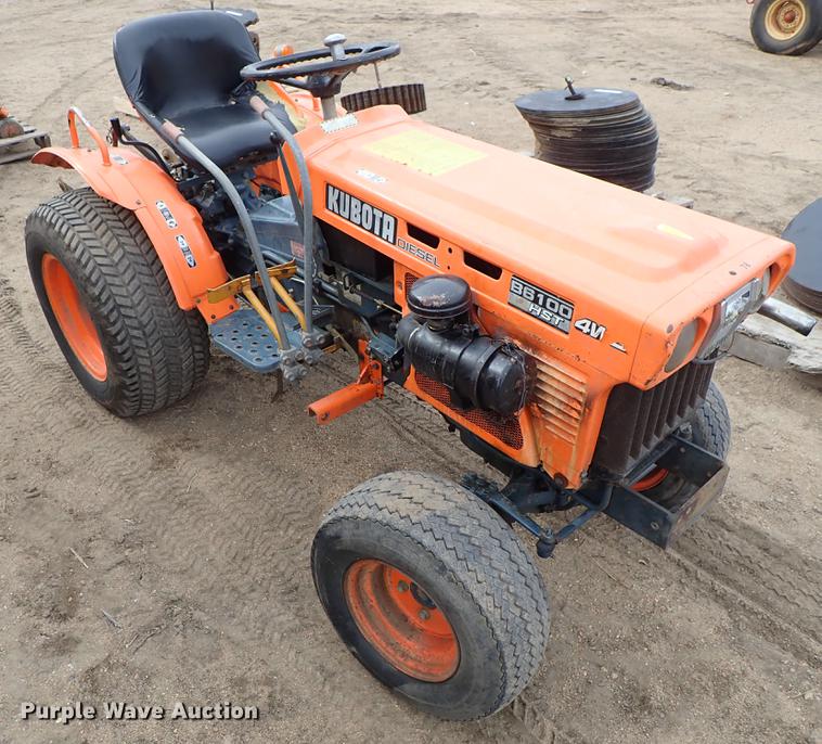 image for item FL9501 Kubota B6100HST MFWD tractor
