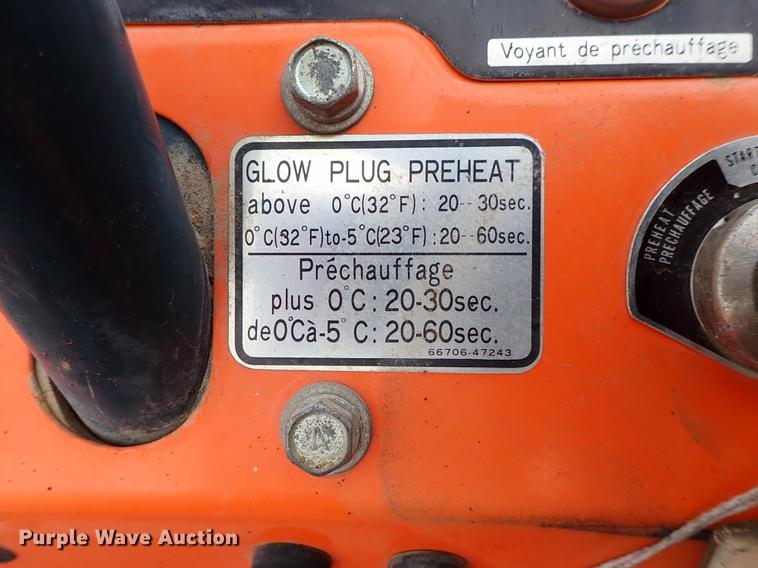 image for item FL9501 Kubota B6100HST MFWD tractor