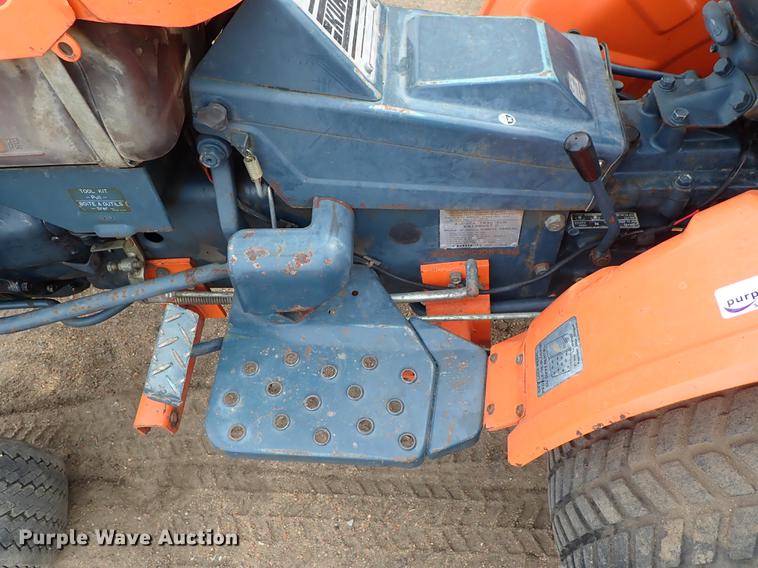 image for item FL9501 Kubota B6100HST MFWD tractor