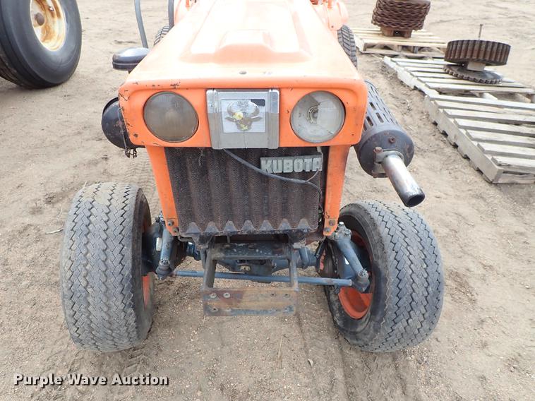 image for item FL9501 Kubota B6100HST MFWD tractor