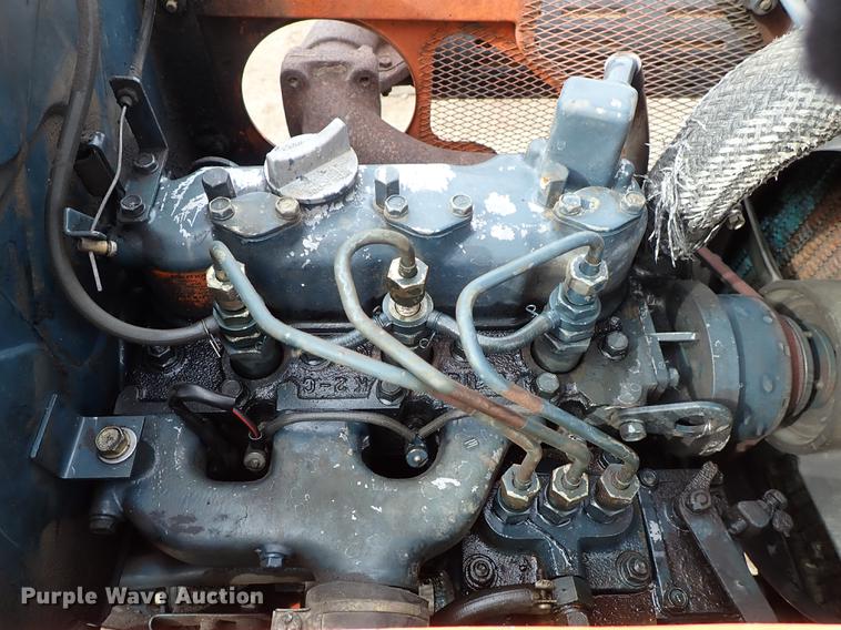 image for item FL9501 Kubota B6100HST MFWD tractor