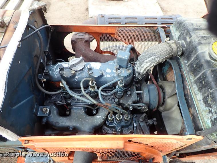 image for item FL9501 Kubota B6100HST MFWD tractor