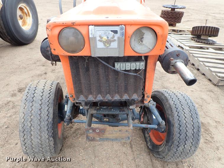 image for item FL9501 Kubota B6100HST MFWD tractor