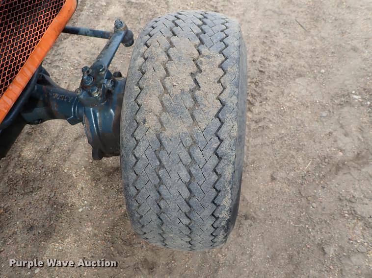 image for item FL9501 Kubota B6100HST MFWD tractor