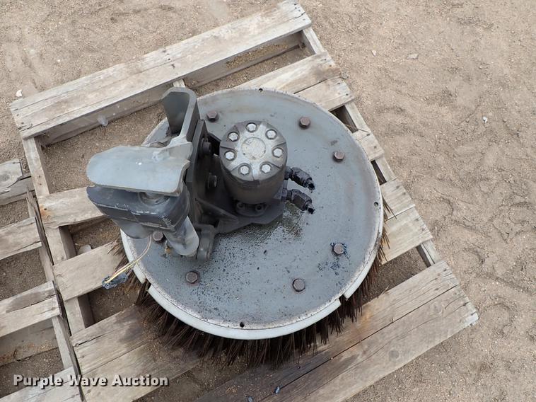 image for item FL9530 (3) sweeper gutter brooms