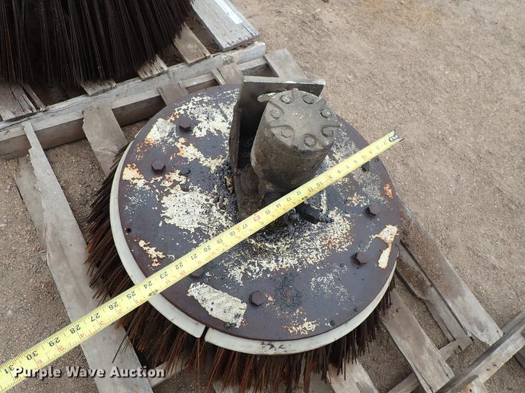 image for item FL9530 (3) sweeper gutter brooms