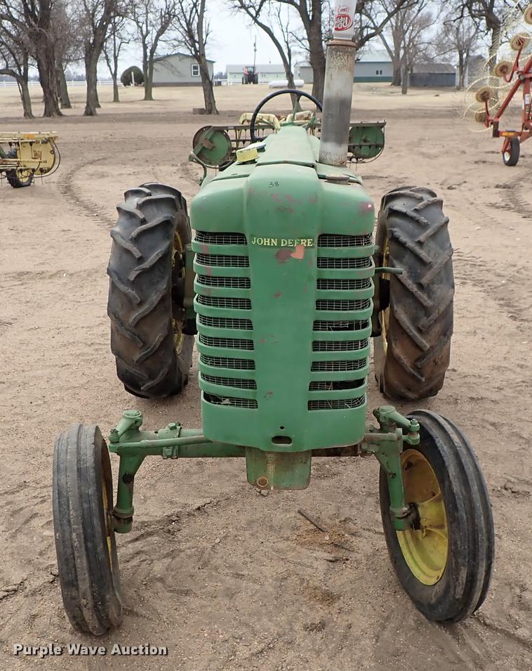 image for item FL9548 John Deere M tractor