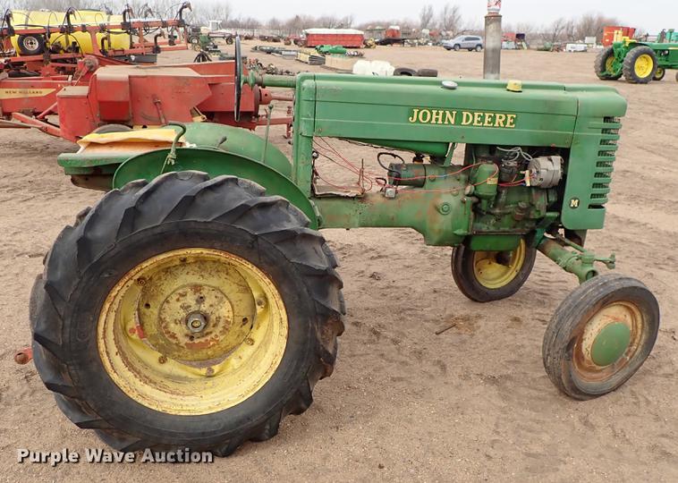image for item FL9548 John Deere M tractor