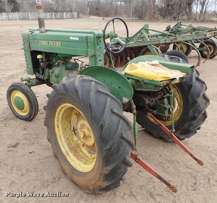 image for item FL9548 John Deere M tractor