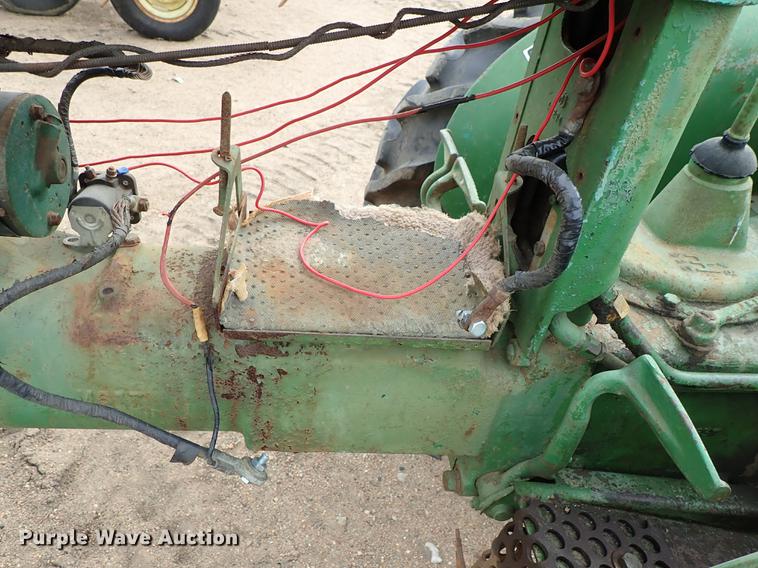 image for item FL9548 John Deere M tractor