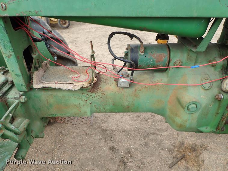 image for item FL9548 John Deere M tractor